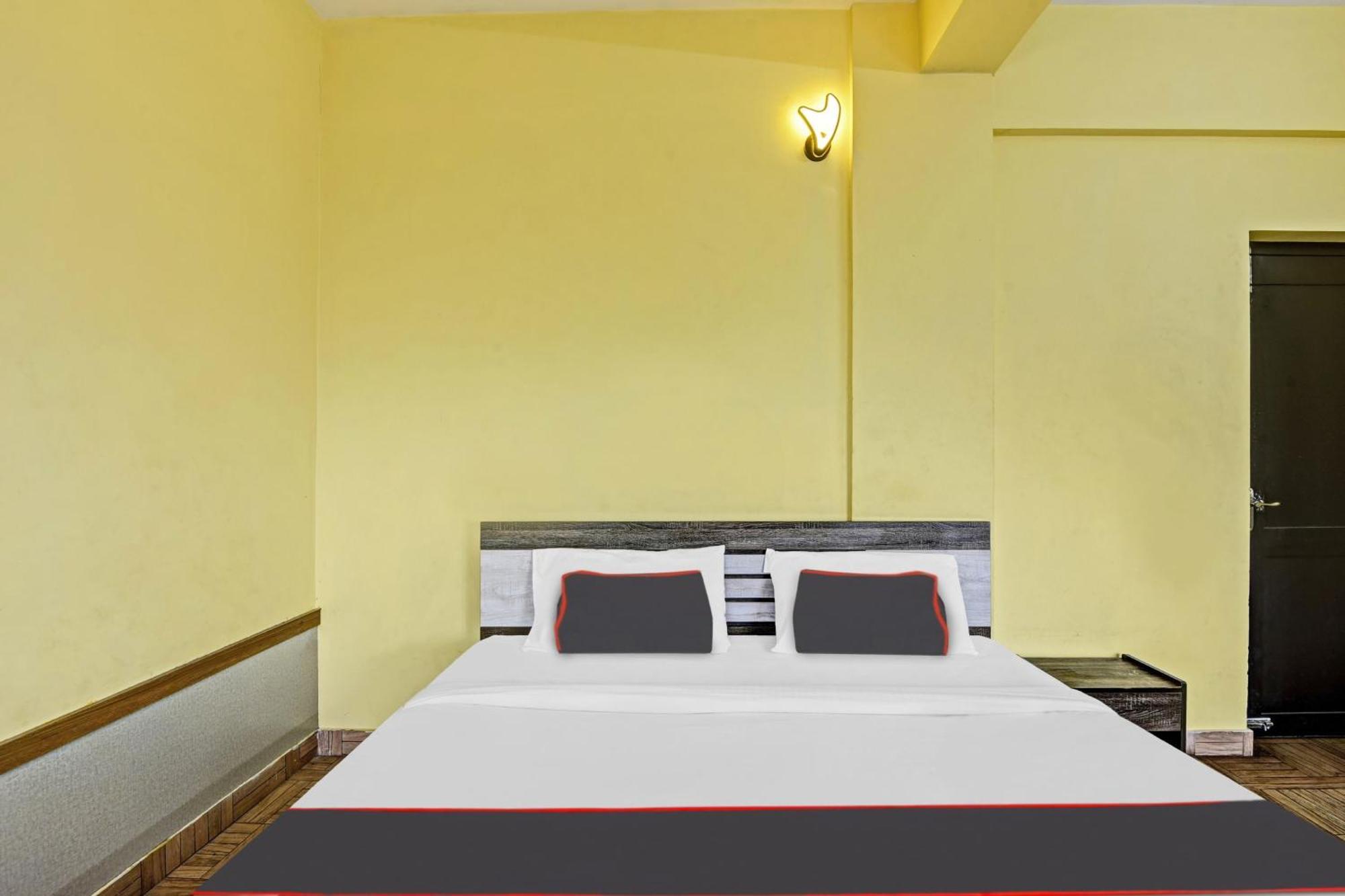 Collection O Express Suites Kakkayam Εξωτερικό φωτογραφία