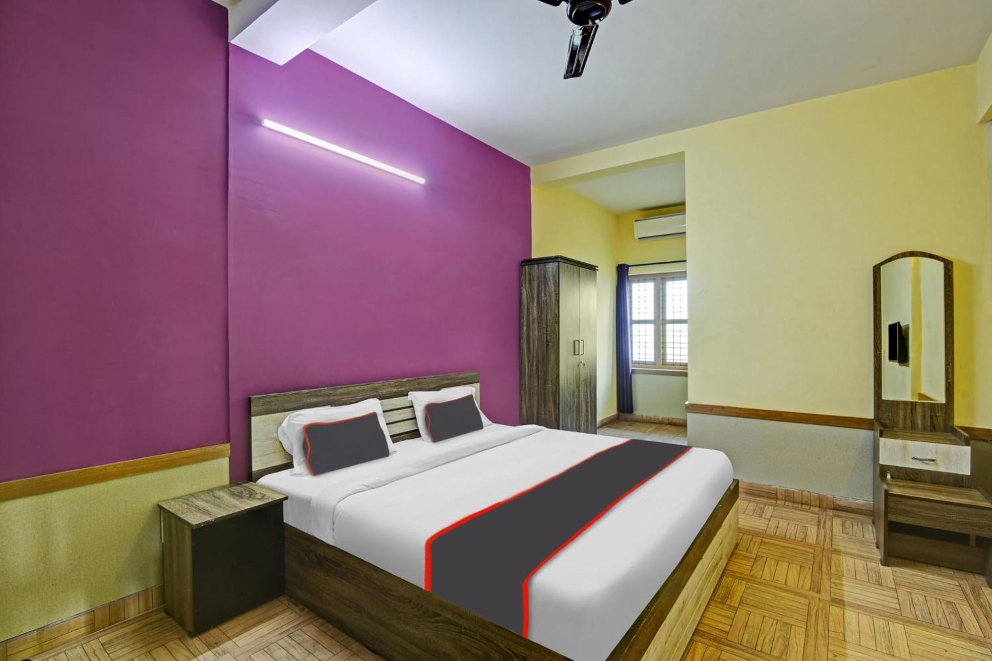Collection O Express Suites Kakkayam Εξωτερικό φωτογραφία
